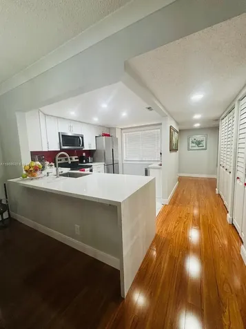 3501 Inverrary Drive Lauderhill FL 33319
