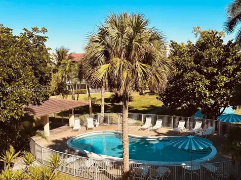 3501 Inverrary Drive Lauderhill FL 33319