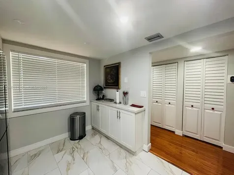 3501 Inverrary Drive Lauderhill FL 33319
