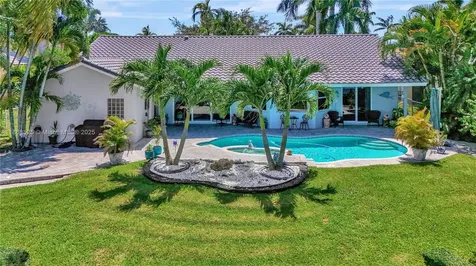 17511 SW 12th Street Pembroke Pines FL 33029