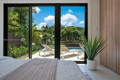 1004 Guava Isle Fort Lauderdale FL 33315