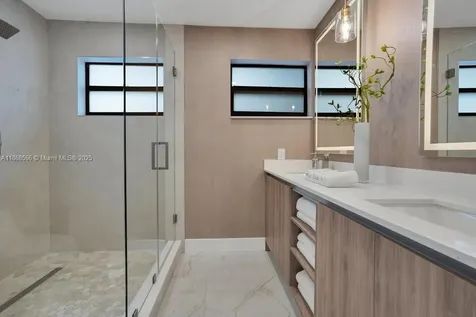 1004 Guava Isle Fort Lauderdale FL 33315