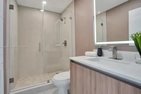 1004 Guava Isle Fort Lauderdale FL 33315