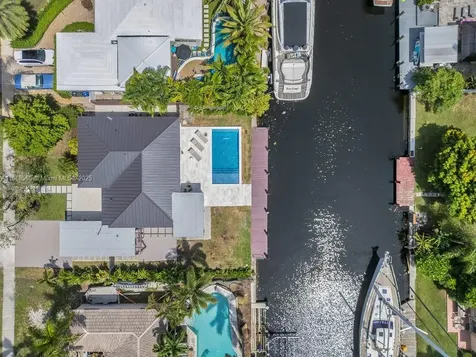 1004 Guava Isle Fort Lauderdale FL 33315