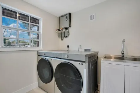 1004 Guava Isle Fort Lauderdale FL 33315