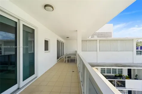 100 Lincoln Road Miami Beach FL 33139