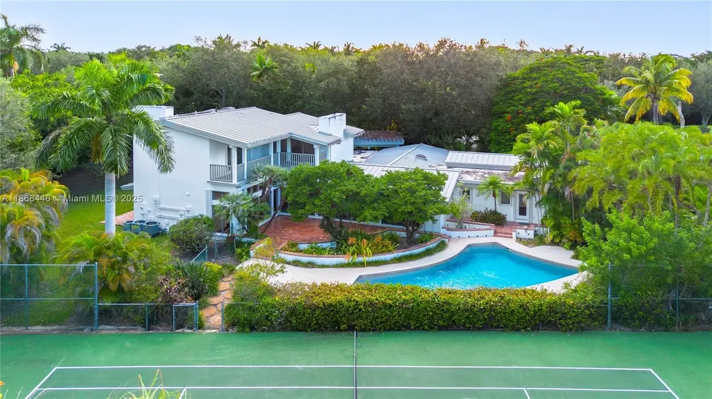 12535 SW 60th Court Pinecrest FL 33156