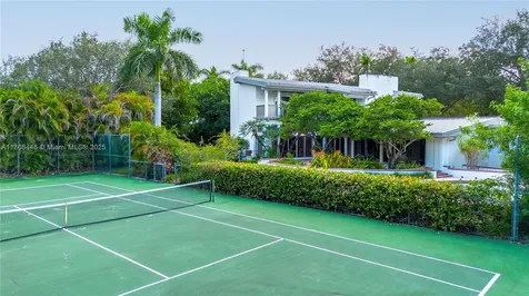 12535 SW 60th Court Pinecrest FL 33156
