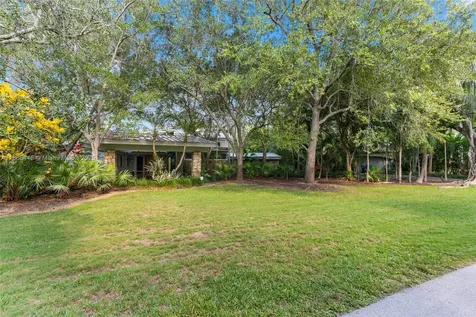 12535 SW 60th Court Pinecrest FL 33156