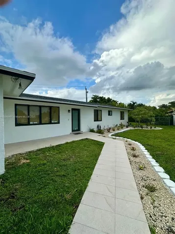 11283 SW 112th Terrace Miami FL 33176