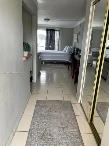 7904 West Drive Miami Beach FL 33141