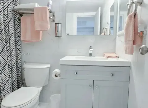 19201 Collins Avenue Sunny Isles Beach FL 33160