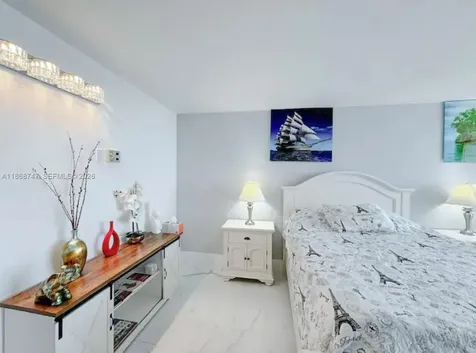 19201 Collins Avenue Sunny Isles Beach FL 33160