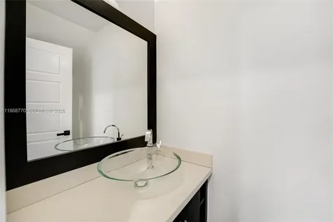 3160 New York Street Miami FL 33133