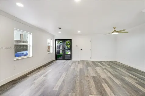 3160 New York Street Miami FL 33133