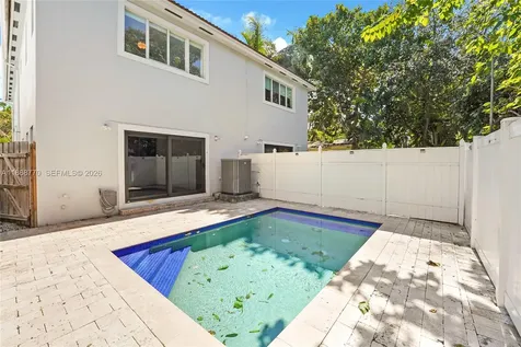3160 New York Street Miami FL 33133