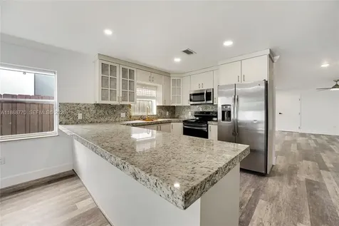 3160 New York Street Miami FL 33133