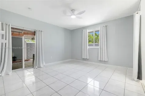 910 NW 133rd Avenue Miami FL 33182