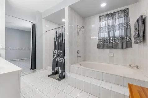 910 NW 133rd Avenue Miami FL 33182