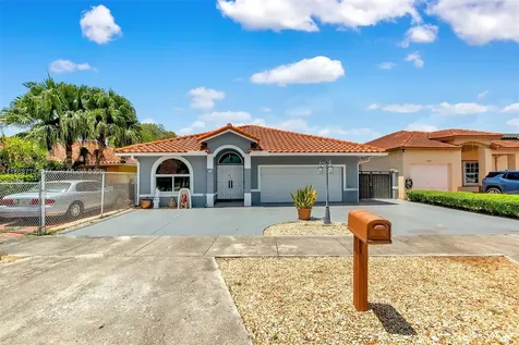 910 NW 133rd Avenue Miami FL 33182