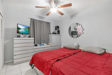 910 NW 133rd Avenue Miami FL 33182