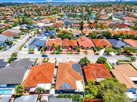 910 NW 133rd Avenue Miami FL 33182