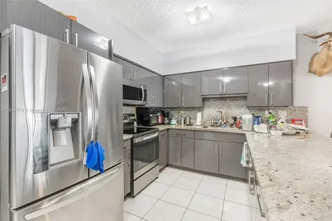 910 NW 133rd Avenue Miami FL 33182