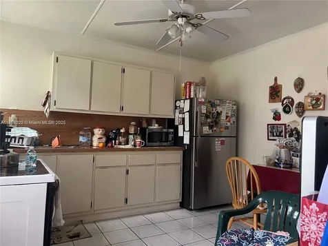 1527 NW 101st Street Miami FL 33147