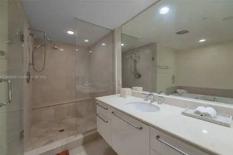 3101 S Ocean Drive Hollywood FL 33019