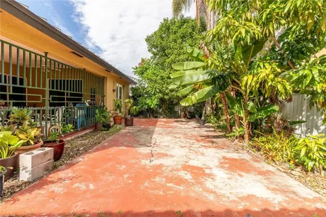 14309 SW 52nd Street Miami FL 33175