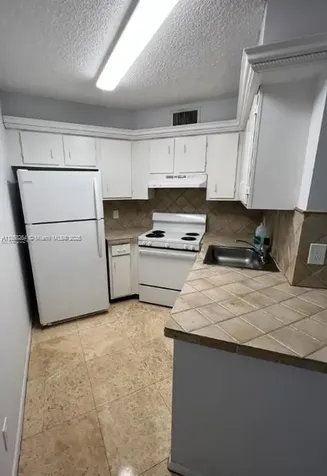 212 Lake Pointe Drive Oakland Park FL 33309