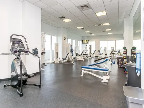 6365 Collins Ave(avail 04/05/2026) Miami Beach FL 33141