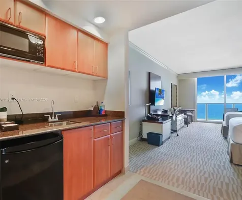 18001 Collins Avenue Sunny Isles Beach FL 33160