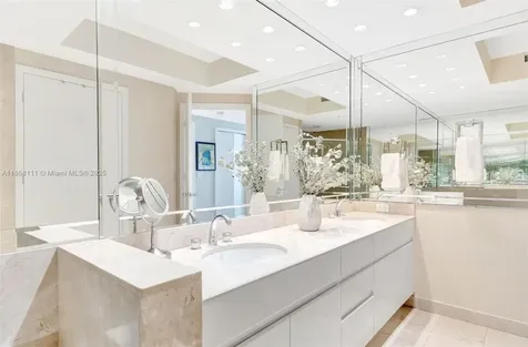 848 Brickell Key Drive Miami FL 33131