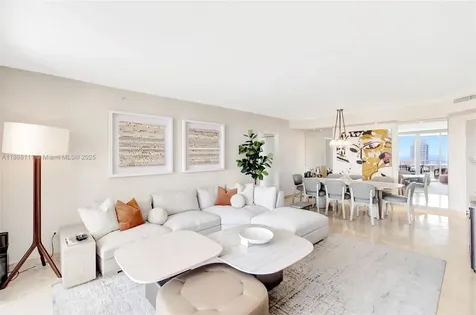 848 Brickell Key Drive Miami FL 33131