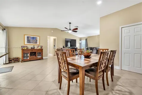 404 SW 33rd Terrace Cape Coral FL 33914