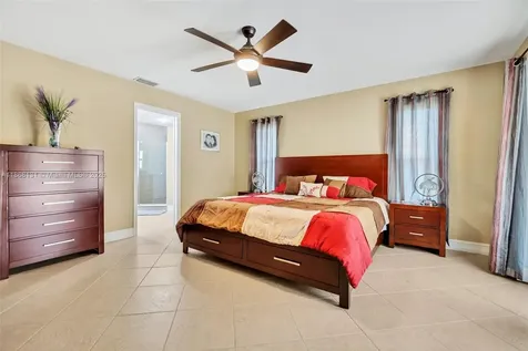 404 SW 33rd Terrace Cape Coral FL 33914