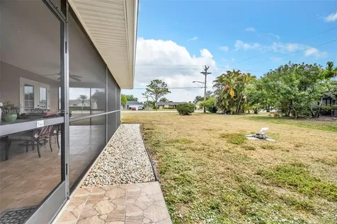 404 SW 33rd Terrace Cape Coral FL 33914