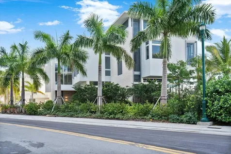 3750 Yacht Club Drive Aventura FL 33180