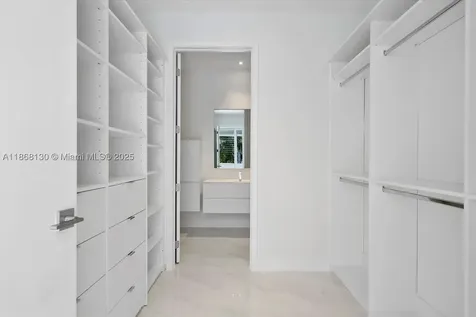 3750 Yacht Club Drive Aventura FL 33180
