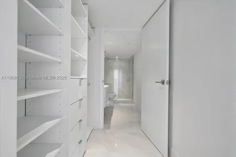 3750 Yacht Club Drive Aventura FL 33180