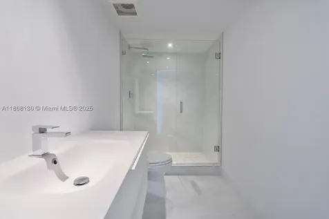 3750 Yacht Club Drive Aventura FL 33180