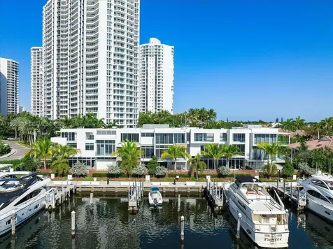 3750 Yacht Club Drive Aventura FL 33180