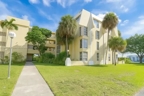 950 NE 199th Street Miami FL 33179