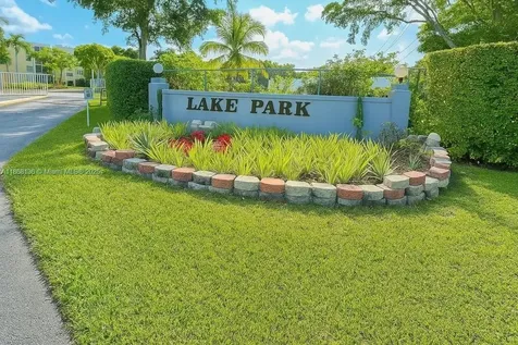 950 NE 199th Street Miami FL 33179