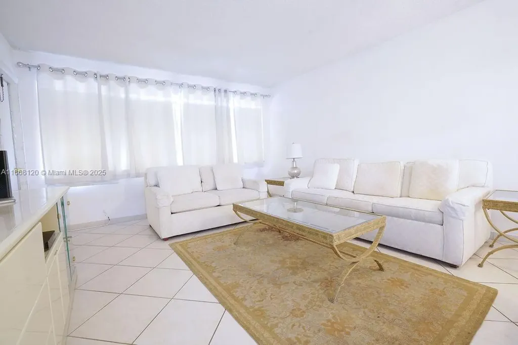 215 SE 3rd Avenue Hallandale Beach FL 33009