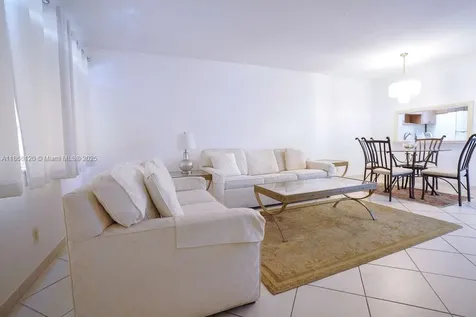 215 SE 3rd Avenue Hallandale Beach FL 33009