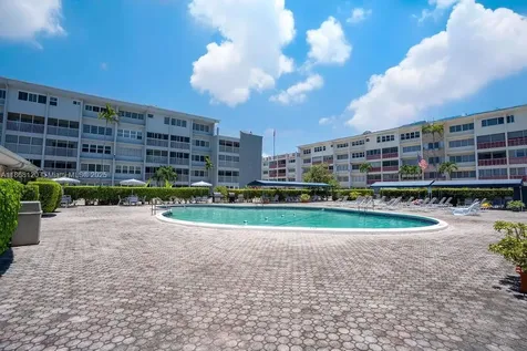 215 SE 3rd Avenue Hallandale Beach FL 33009