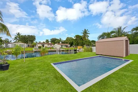 2615 Liberty Street Hollywood FL 33020