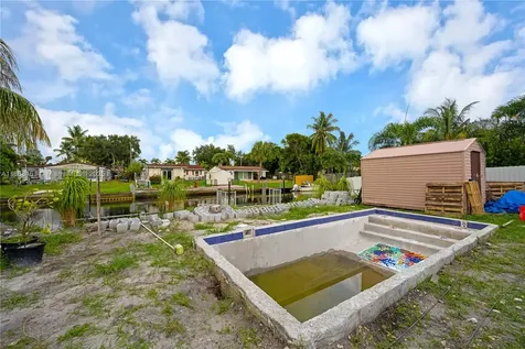 2615 Liberty Street Hollywood FL 33020